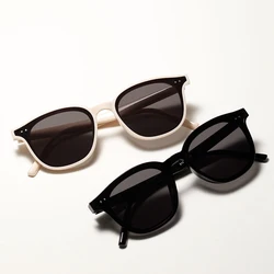 2021 Wholesale Designer Sunglasses Famous Brands Fashion Shades Custom Logo Trendy Sun glasses 2022