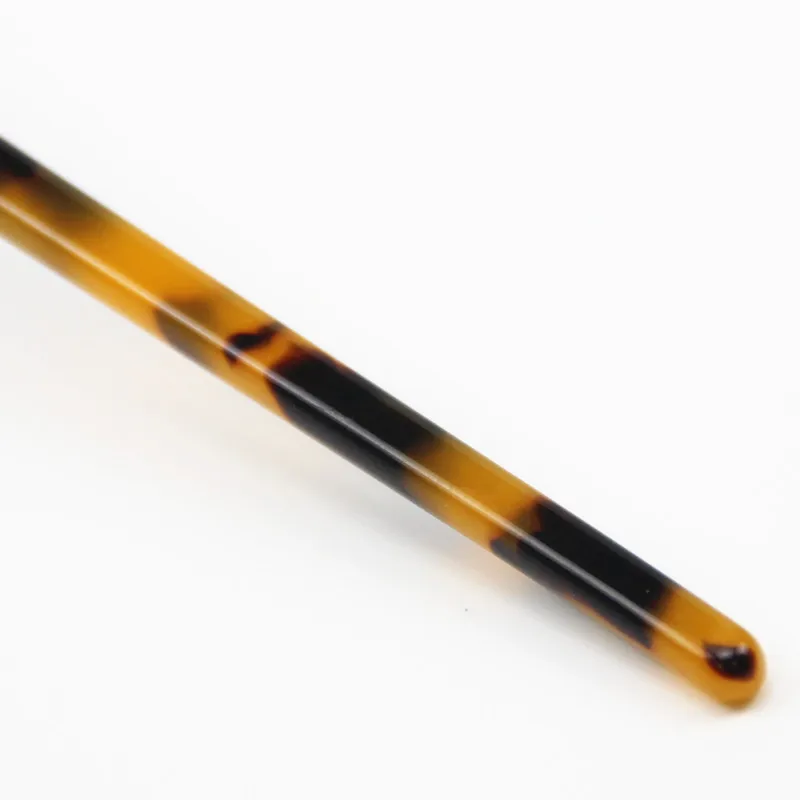 Женские заколки для волос из целлюлозы и