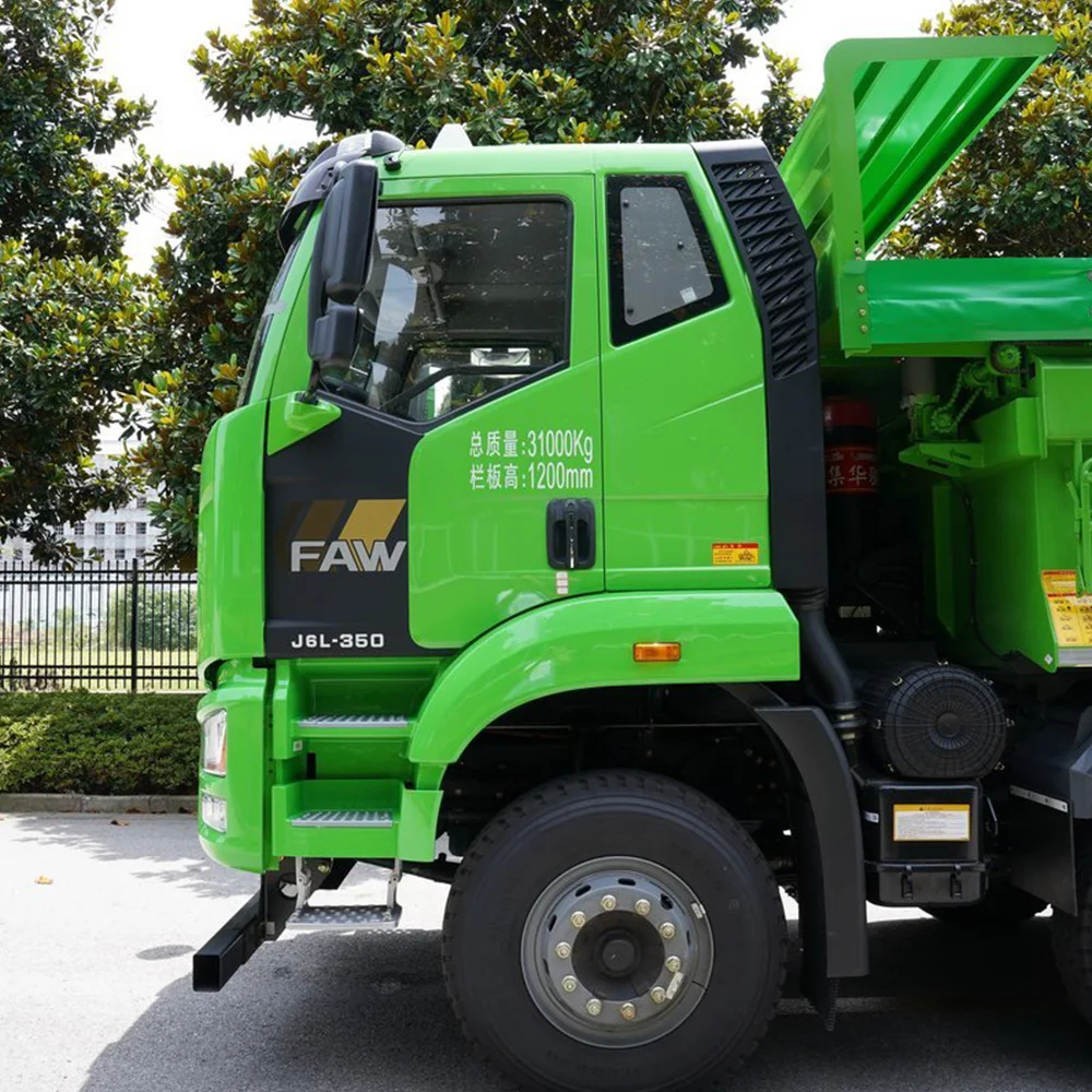 China Brand FAW Tipper Truck 8*4 12Wheeler 12R22.5Tires U-Shape Diese Dump Truck For Sale manufacture