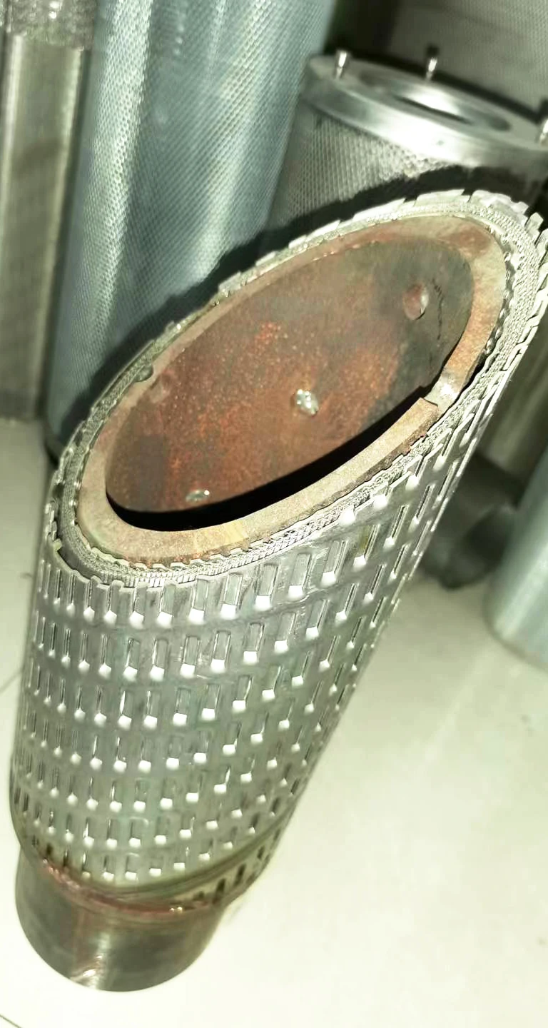 product-750-1406.25 Lianda Customized Seawater Intrusion Slotted Water Well Screen Pipe Johnson Screen Wedge Wire Filter Perforated Pipe
