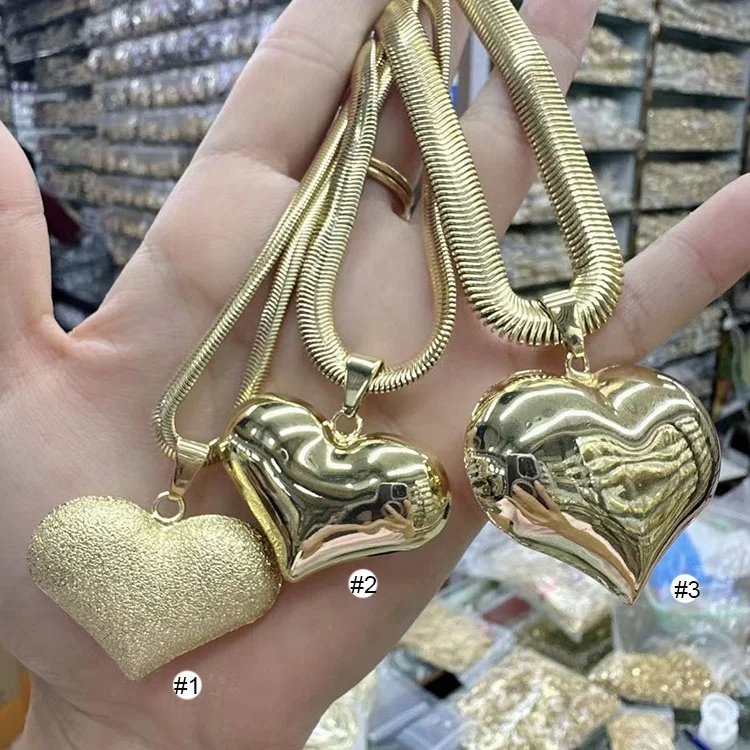 最終お値下げです。chigo Matte Heart Pendant chigo Matte Heart Pendant Heart Glass Stone Pendant | chigo チーゴ