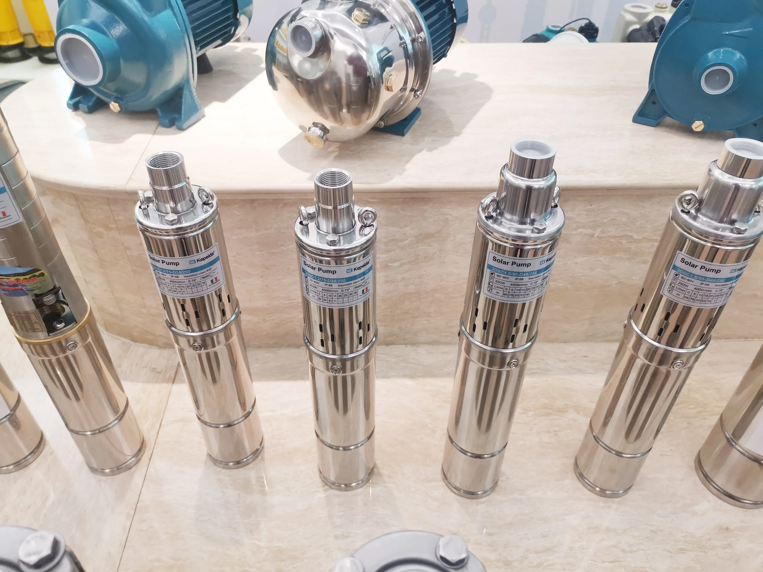 24 В 250 Вт высокого давления из нержавеющей стали постоянного тока Солнечный Погружной глубокий скважинный водяной насос для орошения