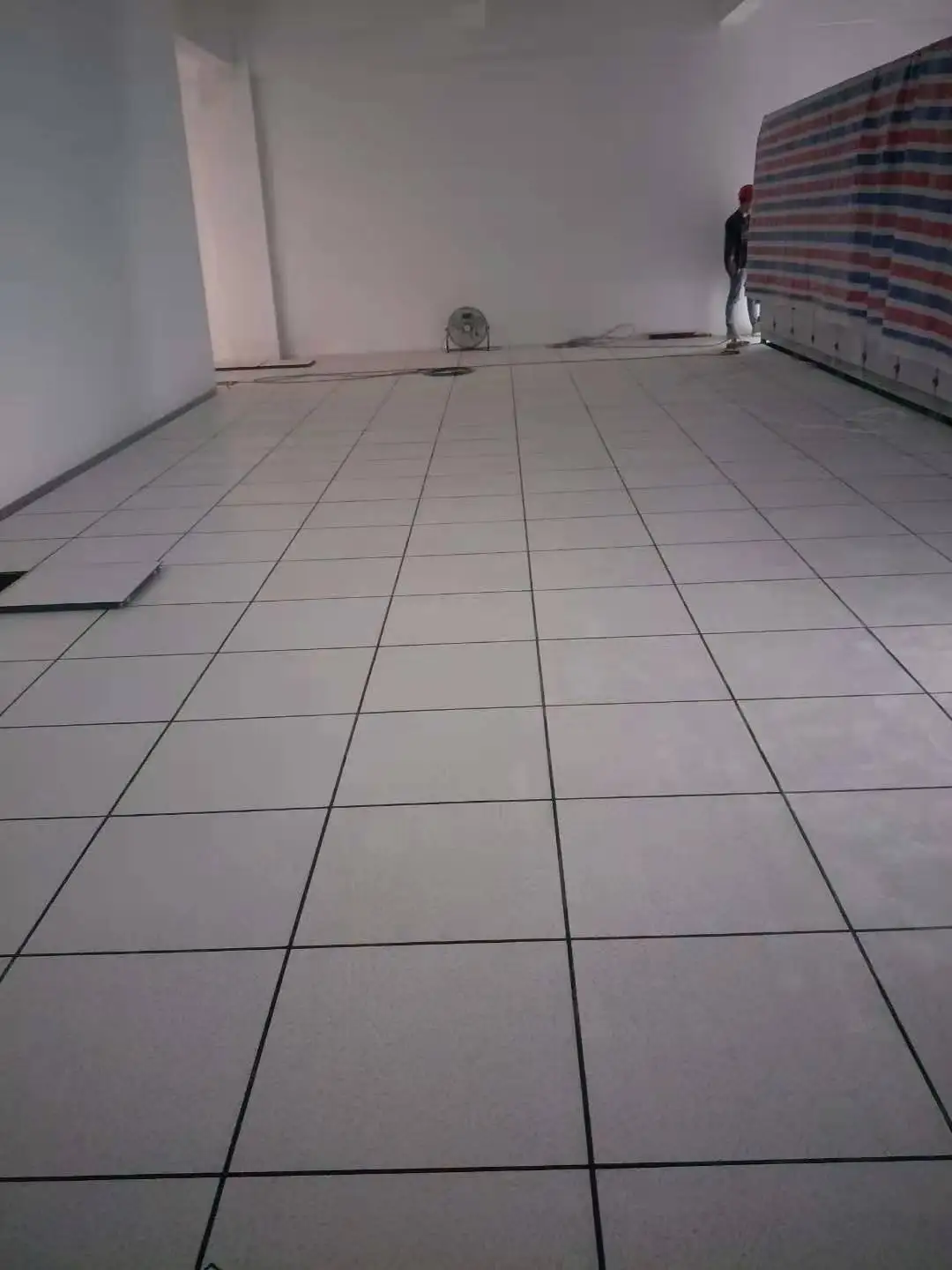 Data Center Raised Floor Tiles - Energy Conservation