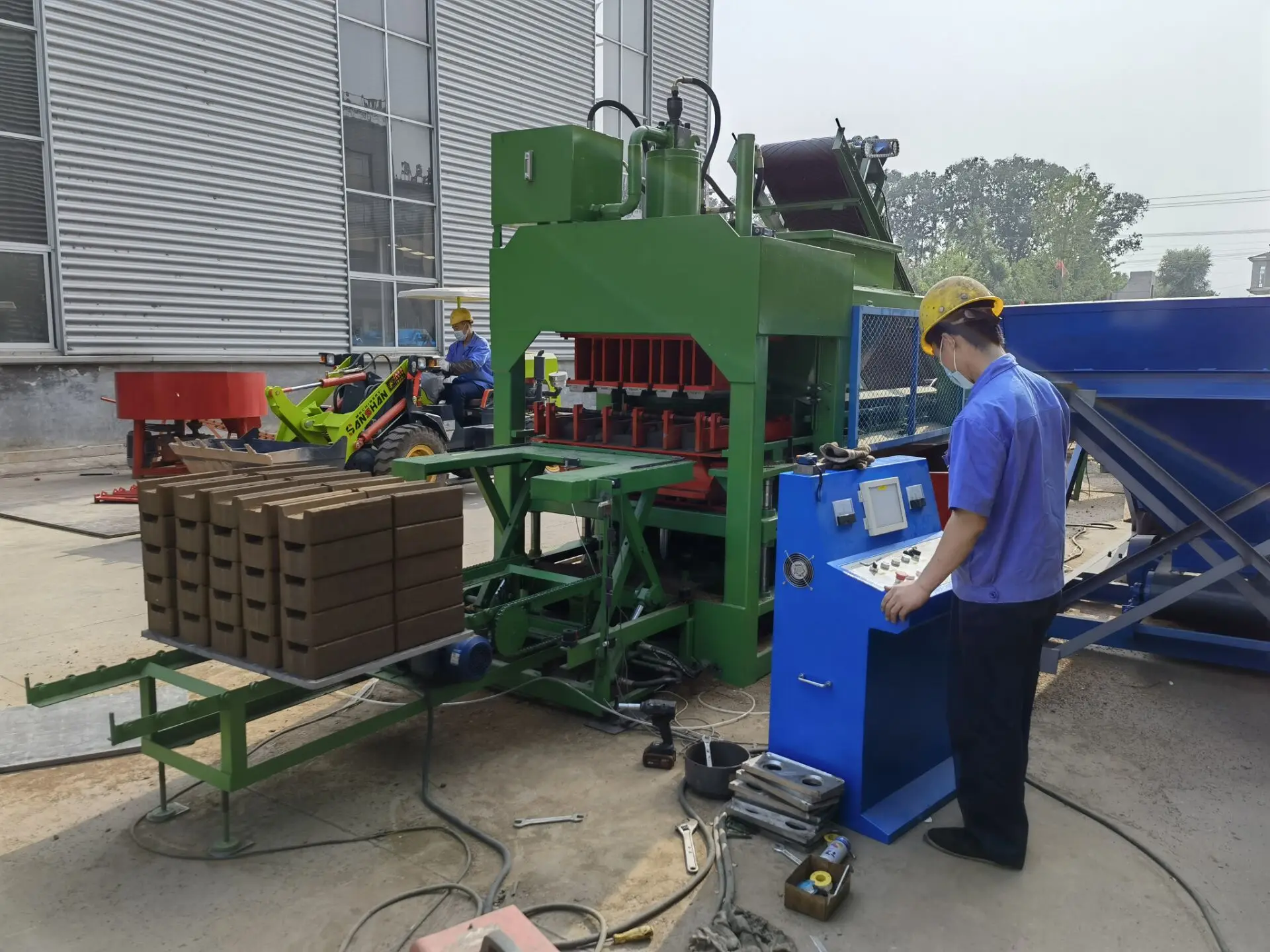 HBY10-10 Automatic Soil Cement Interlocking Brick Making Machine ...