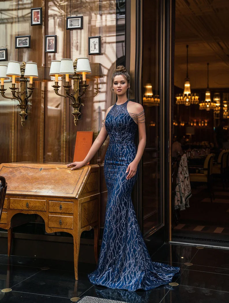 46w Fashionable Formal Evening Dress New Product Sleeveless Halterneck Slim  Fit Sheath Sequined Prom Dresses