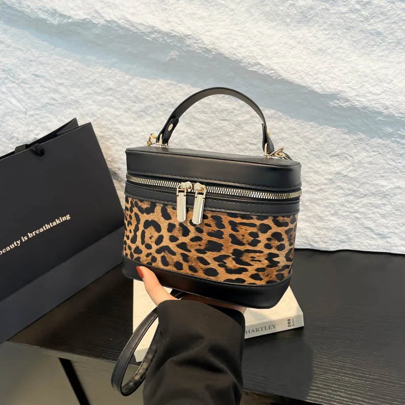 Trend Women's Spring Fashion Handbag Versatile PU Small Single