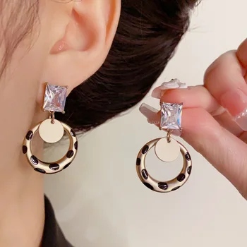 French Retro Fashion Square Diamond Hoop Earrings Unique Versatile High-End Gold Plated Oil Drop Wholesale