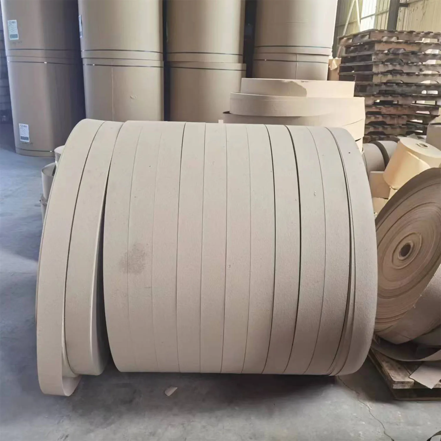 Maxi Tissue Paper Core Roll Slitting Making Machine Kraft Paper Roll