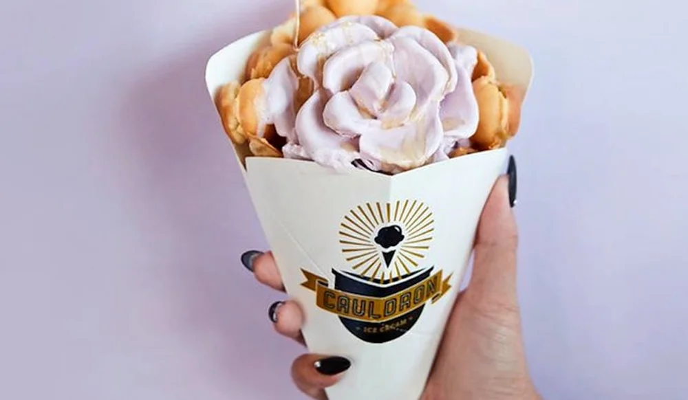 Dessert Waffle Shop Customized Print Logo Egg Ice Cream Waffle Paper Cone Printing Design Crepe Sweet Cone