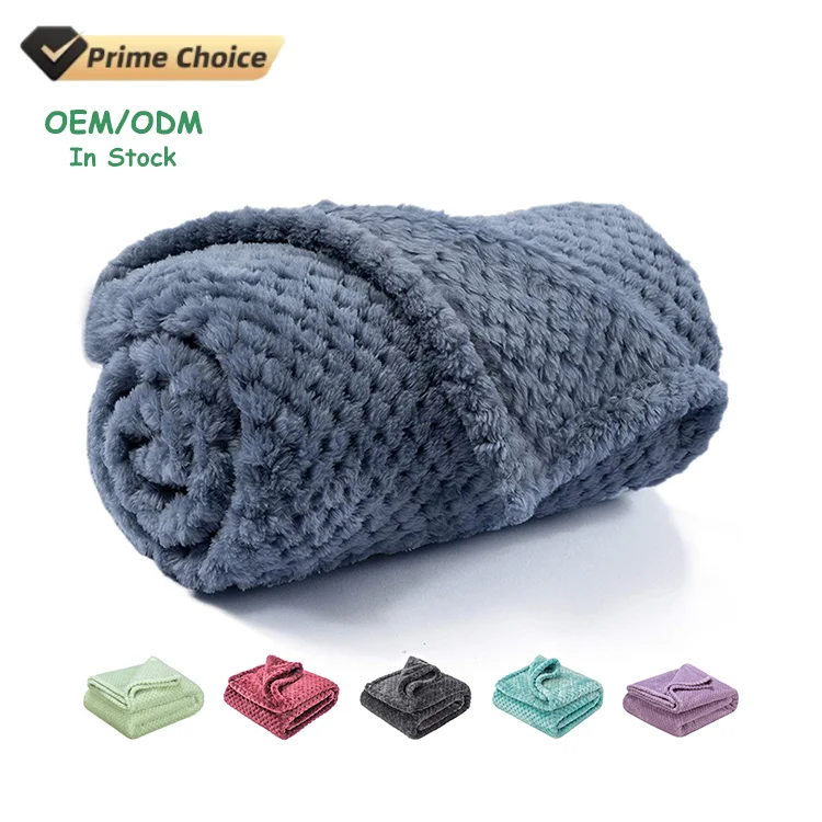 2023 New Soft Warm Cozy Luxury Flannel Fleece Pet Dog Blanket Soft