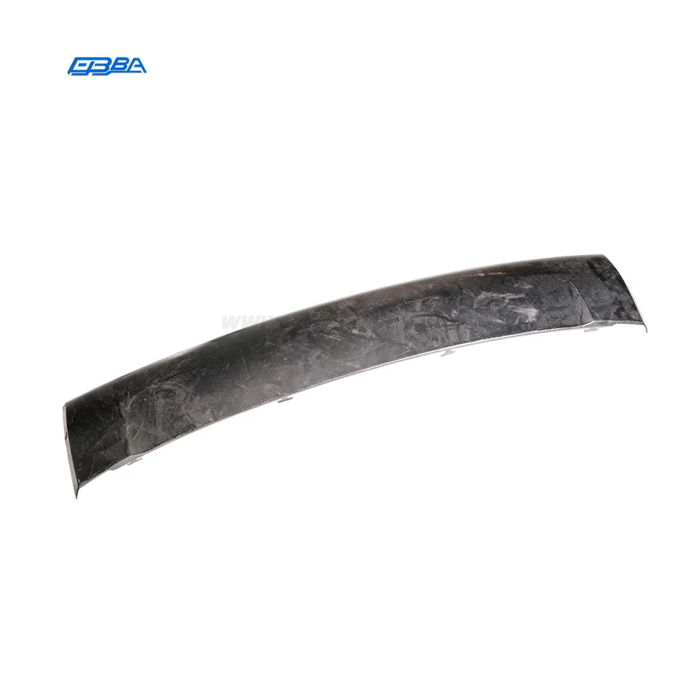 Trim tar-Rear Bumper għall-Rolls Royce Cullinan OE 51127462138