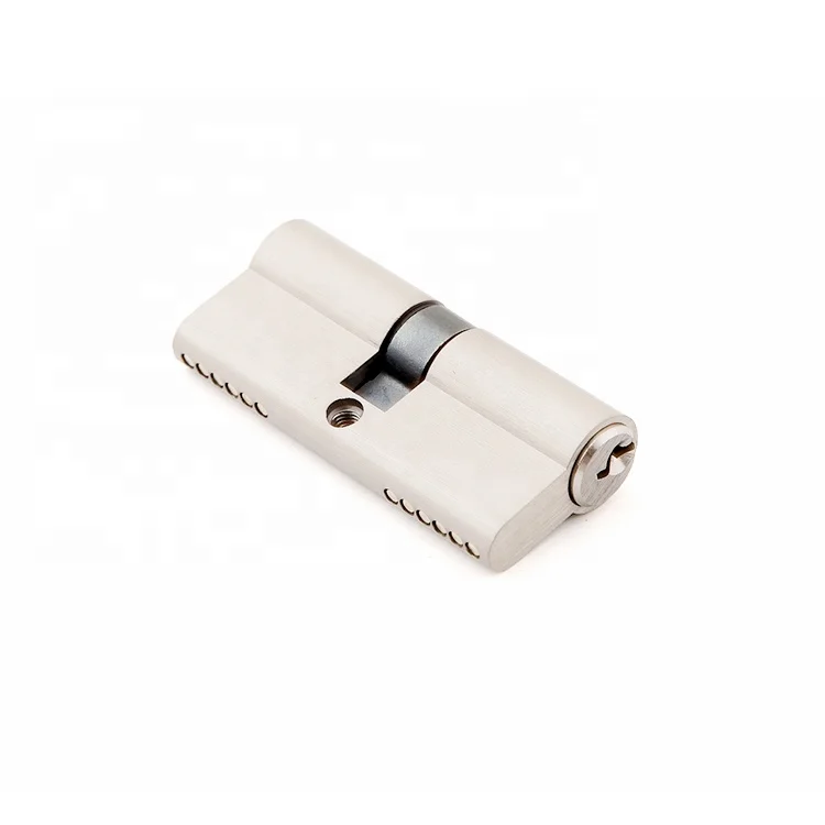 t*i様 シリンダー浮き玉　長さ12.5cm✕６５本 t*i様 シリンダー浮き玉 長さ12.5cm✕65本 タンク内