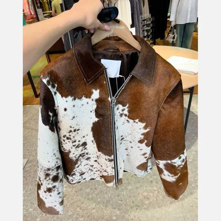 Designer Luxury Cowhide Printed Zip Up Cropped Bomber Jacket for