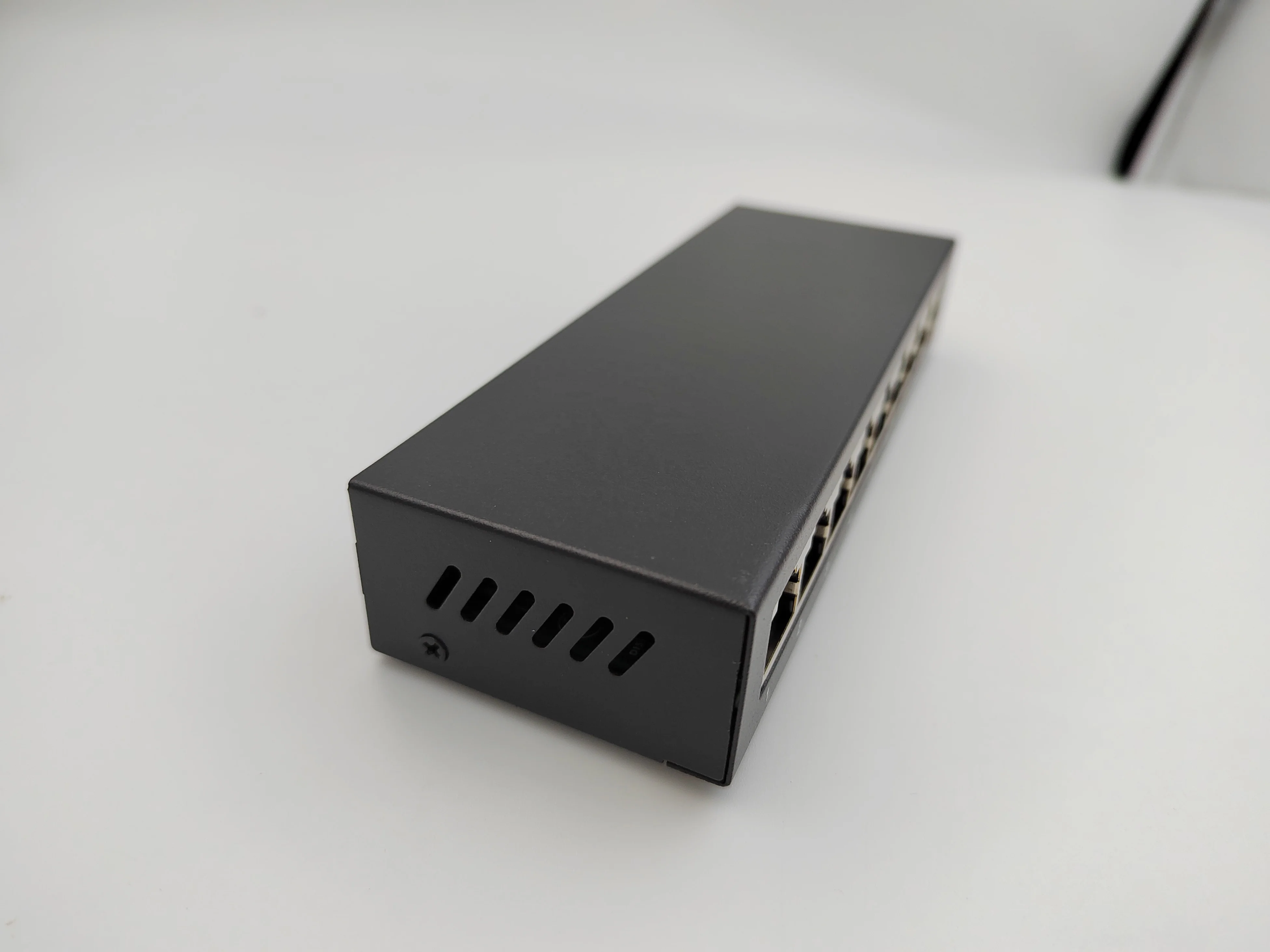 ルーター・ネットワーク機器 PLANET 8-Port 10/100/1000 PoE Switch