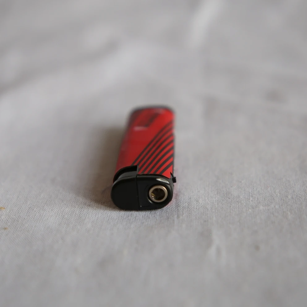 Metal case Mini Vibrator Electronic Cigarette Lighter Windproof and Rechargeable