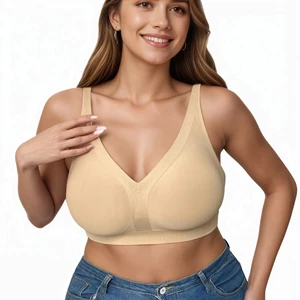 Chic Plus-Size Sexy Plunging V-Neck Full-Bust-Minimizing Seamless Lift-Support Thin Smooth-Surface Bra for Women