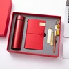 Conjunto rojo de 5 piezas.