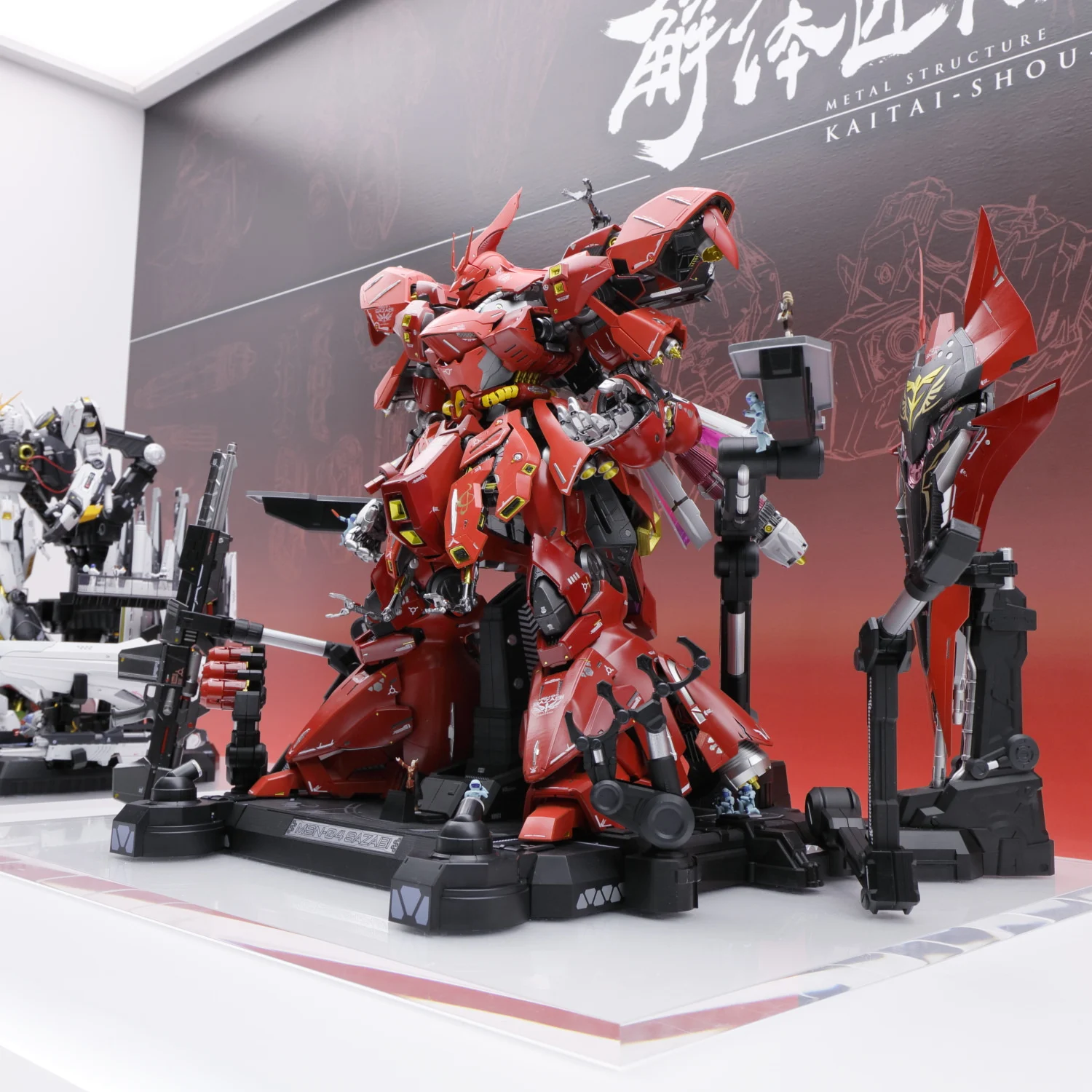 Pre-order Metal Structure Msn 04 Sazabi 