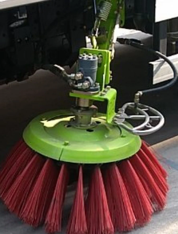 China direct supplier assurance service 25t snow removal truck snow blower removal vehicle snow removal sweeper