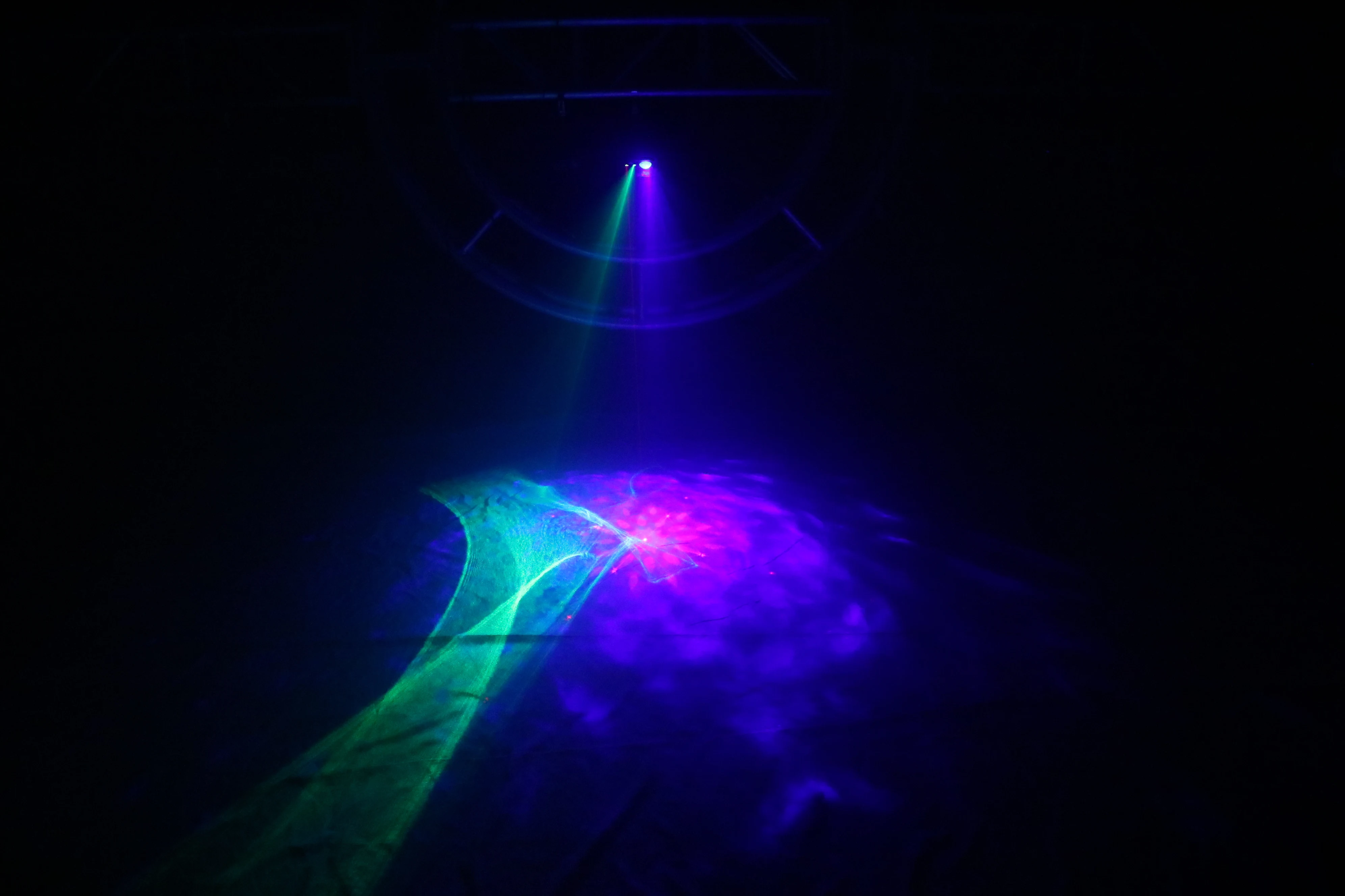250MW Double Hole Ripple Pattern Colorful Spot Dmx512 Control Model Laser Light for Disco Music Bar Stage Project Shows Wedding