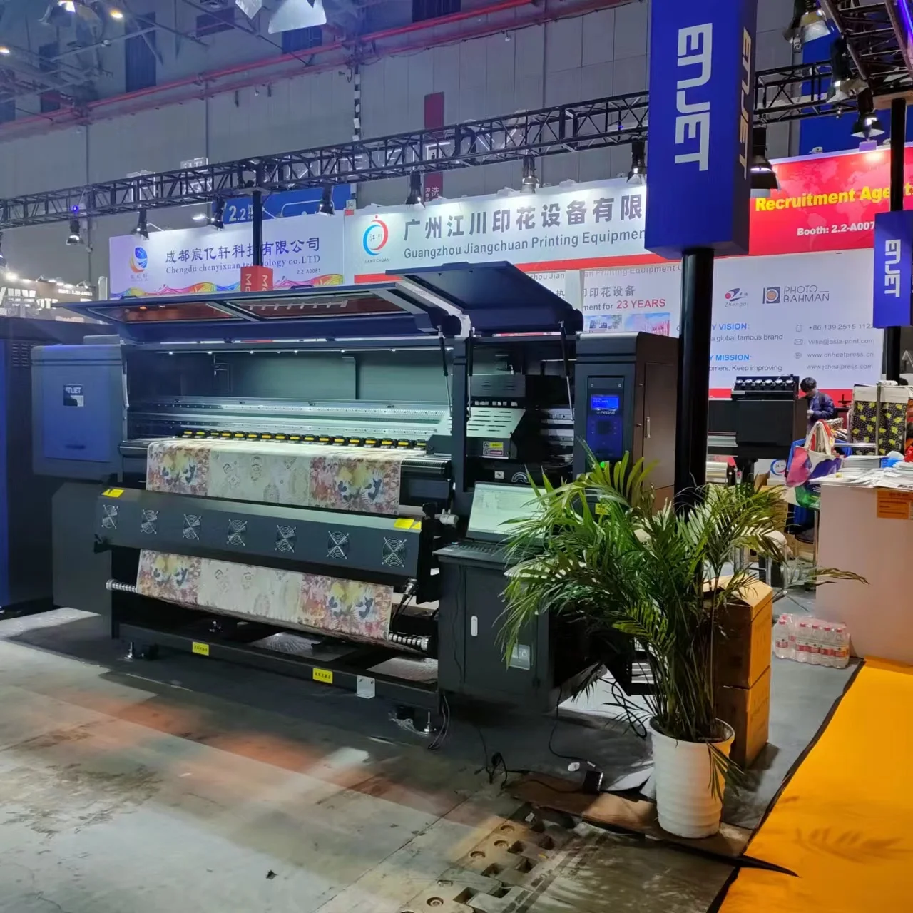 1.9m Printing Width Sublimation Printer Machine for Textile 16 Printheads Sublimation Printer for Sportswear