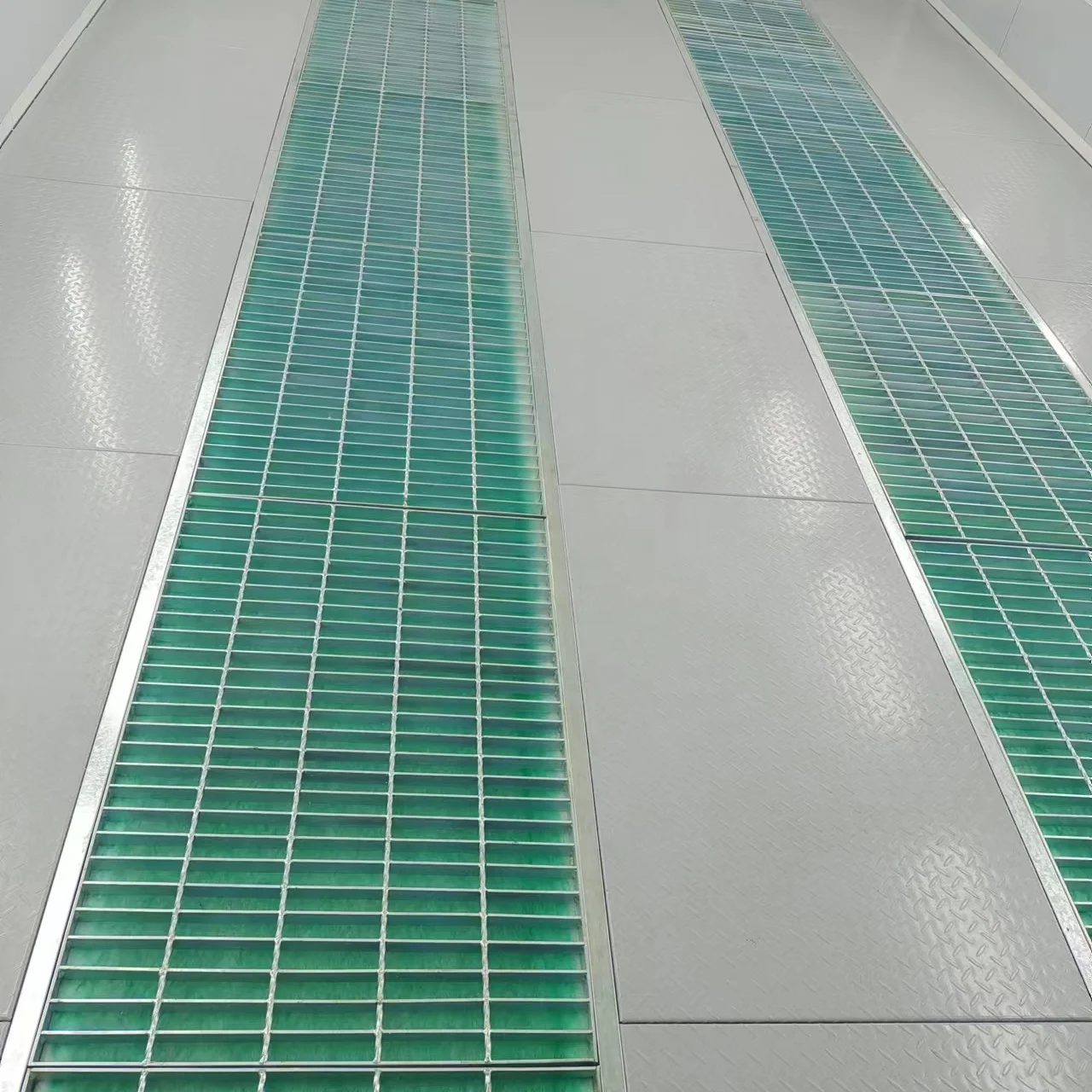 2023 Professional Manufacture Customized Color Size  Garmat Paint Booth for Sale