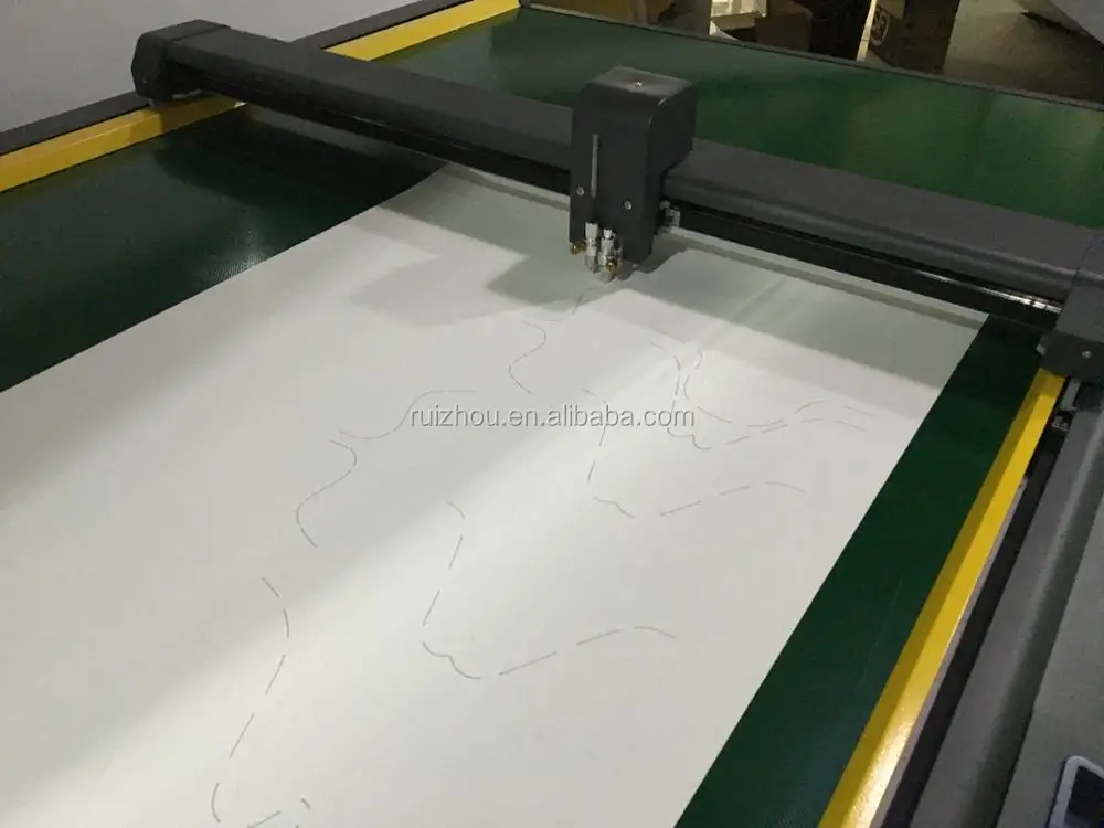 RUIZHOU Pattern Cutting Plotter Paper Cutting Machine Provided 90 Pneumatic Motor Automatic Motor Leather Head Ordinary Product