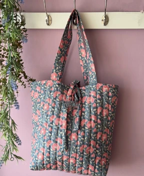 Custom-Quilted Retro Large-Capacity Women's Tote Bag Versatile Country-Style Bag