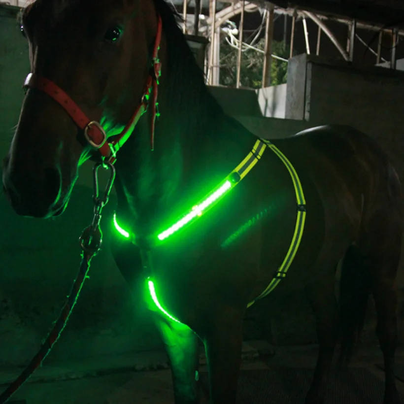 2021 New Product Led Flashing Driving Harness Breast Collar Horse Outdoor Sporting Goods Led Reflectrive Horse Chest Strap