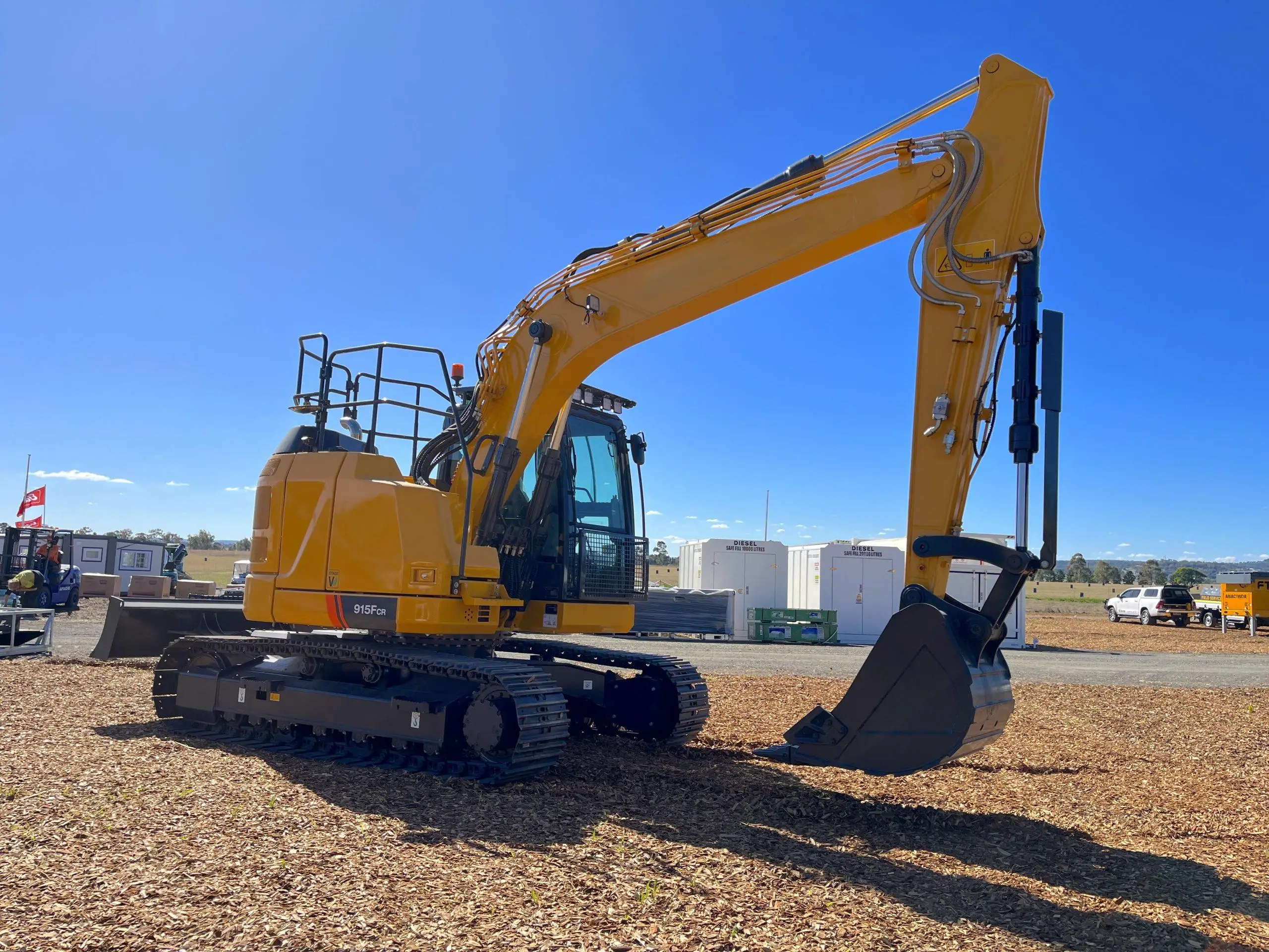 Liugong 915F 15 Ton Excavator Crawler Excavator with Engine Motor Pump Core Components 1 Year Warranty