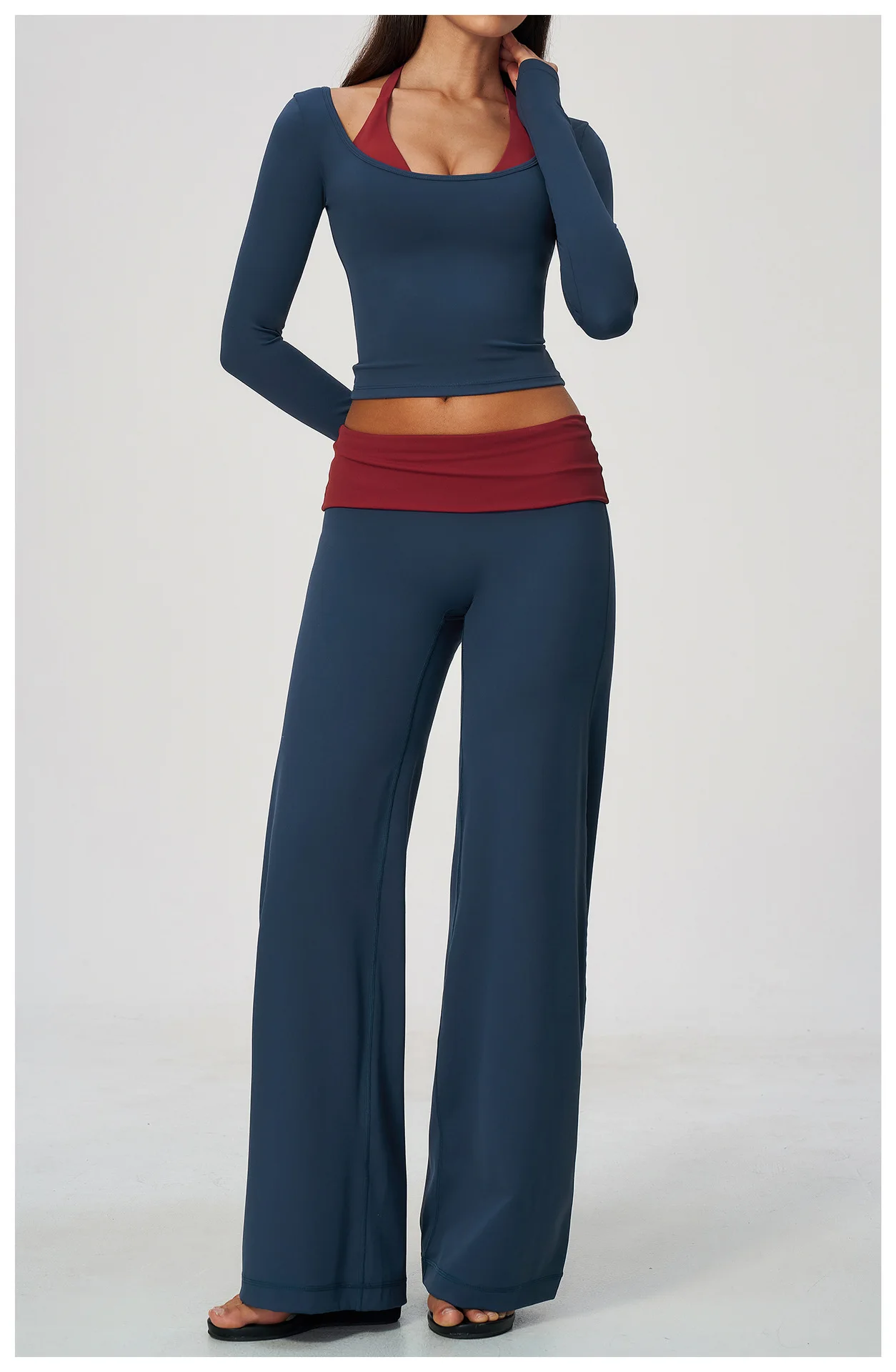 Breathable Yoga Crop Quick Dry Long Sleeve Activewear Four-Way Stretch Fitted Shirt with Thumbholes — detail