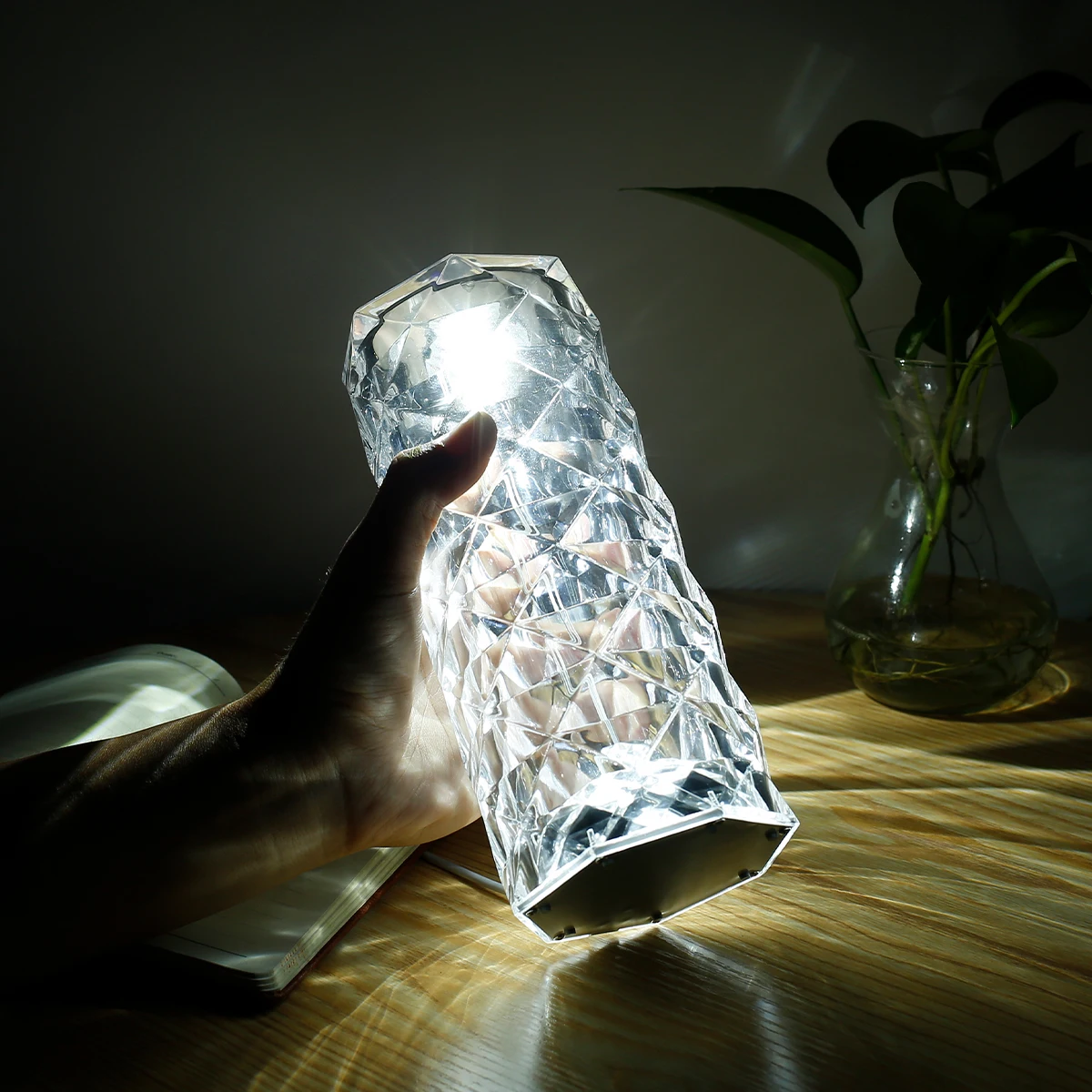 Crystal Diamond Table Lamp USB Charging Touch Lamp Bedside Night Light With Remote Control for Room Decoration