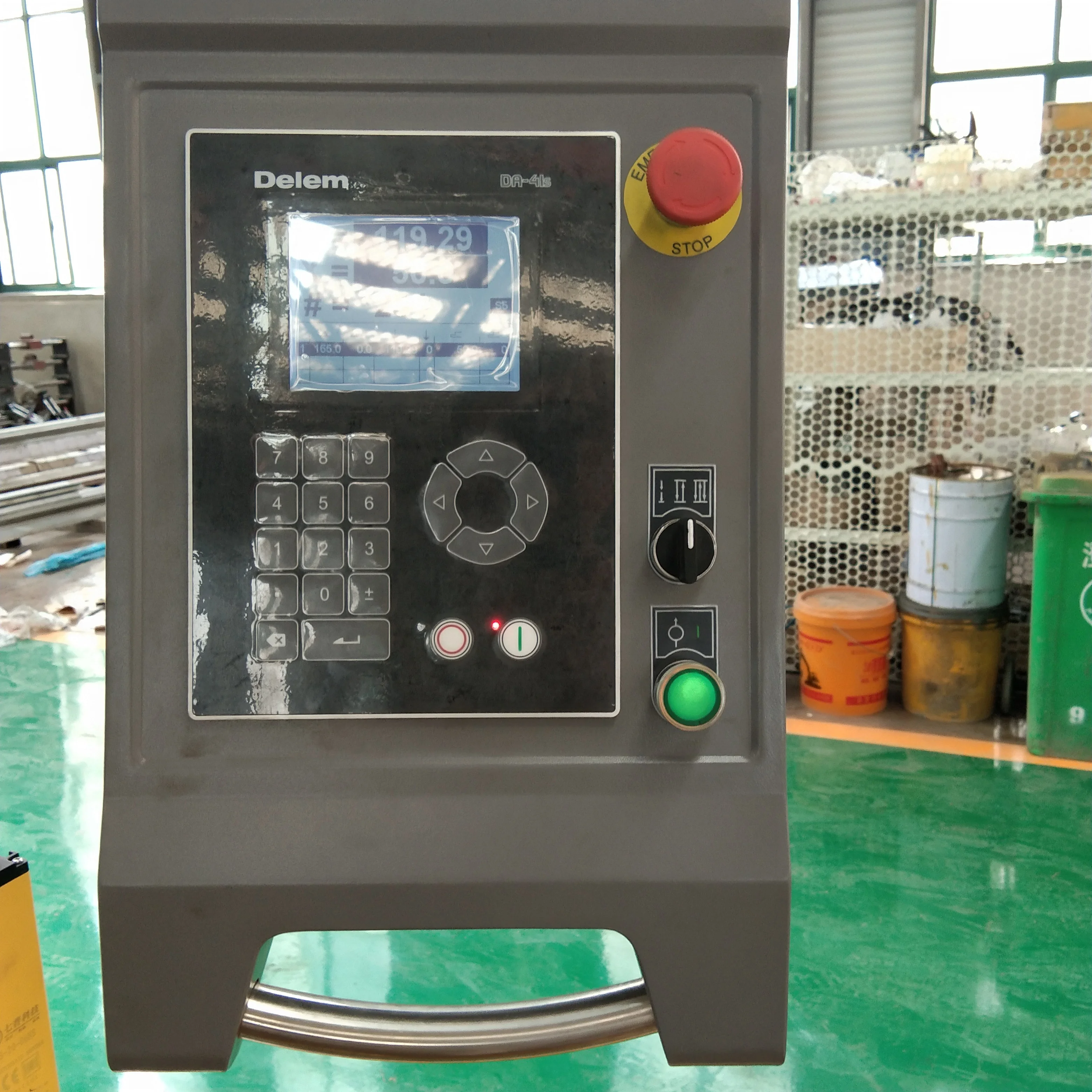 Wholesale Price CNC Controller for Press Brake ESTUN E21E200 E21S E200P Delem DA66T DA52S