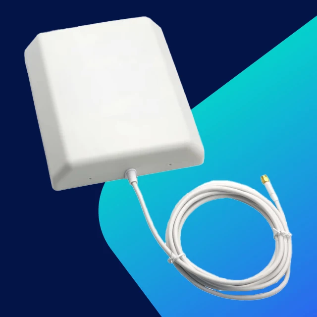 High Quality Tri-band 806-3700MHz Compact High-Gain Directional Wall-Mount Antenna for Residential Area Coverage