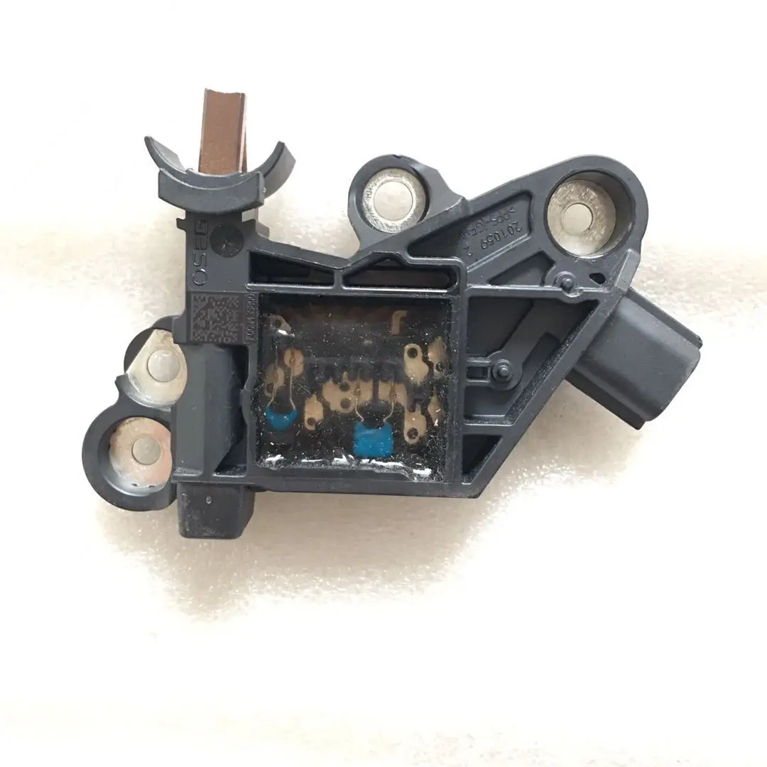 12V ORIGINAL REGULATOR F00M435205 FOR QASHQAI / X-TRAIL T31 / T32  