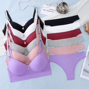 New Europe Plus Size Ladies Close-fitting Comfortable Breathable Underwear Thong Sexy Fixed Cup Gathered Bra Back Button.