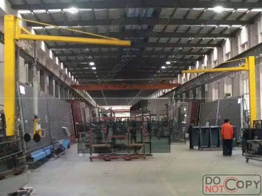 Pneumatic Glass Lifting m Crane For Tempering Glass Insulating Glass Laminated Glass