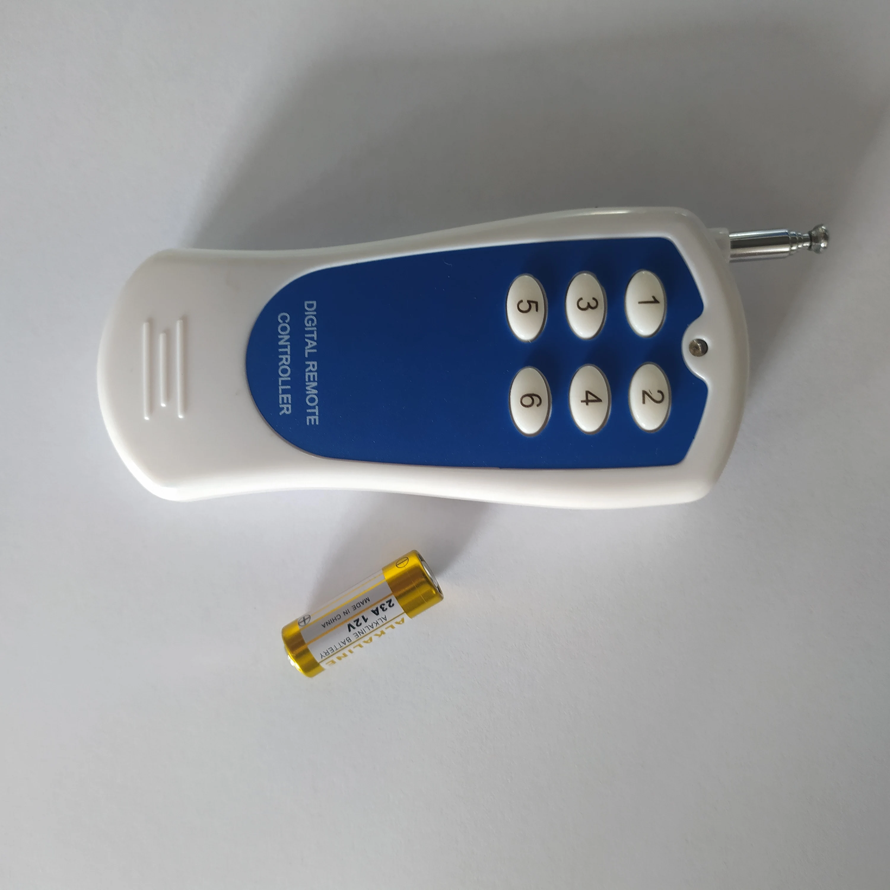 Light Weight Averguard Test Door Waterproof Walk Through Metal Detector Detecting Gate for Weapons Concealed Contraband