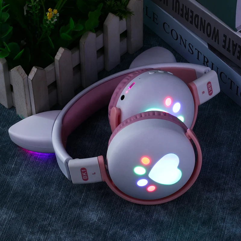 High Quality Auricular LED Wireless Headset Cat Ear Headphones Headset Earphones for Girl Party Gift Audifonos Gato Para Celular