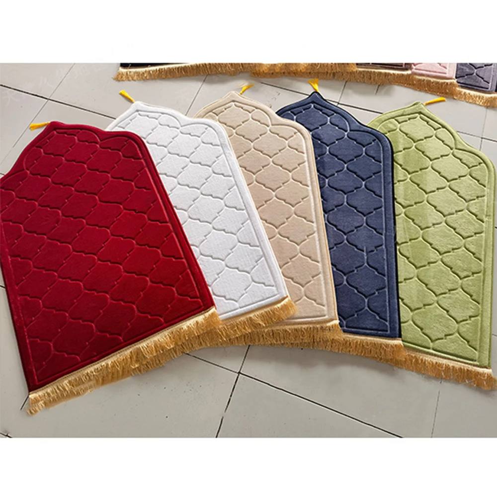 2023 Hot Selling Prayer Rug Muslim Extra Thick Prayer Mat With Sponge