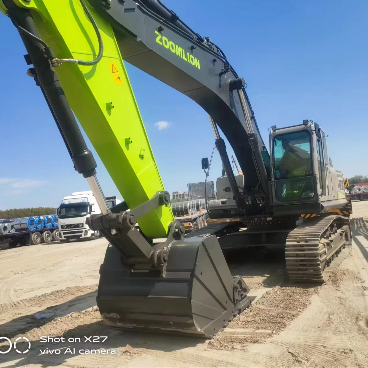 Very Favorable Price ZOOMLION ZE335G 33.5 Ton Crawler Excavator