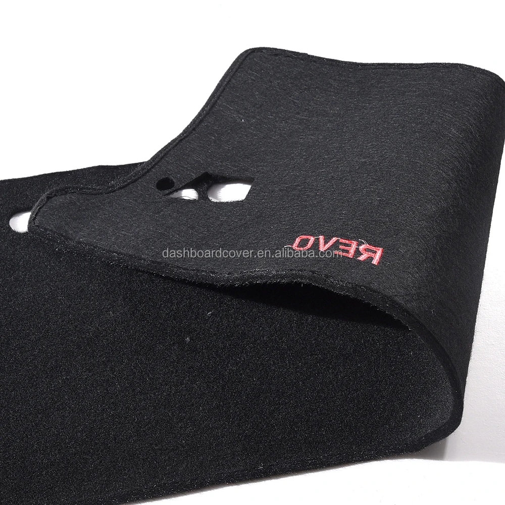 Easy to Install Car Automobile Dashboard Mat Carpet for Toyota Innova