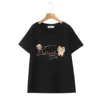 Black short-sleeved T-shirt