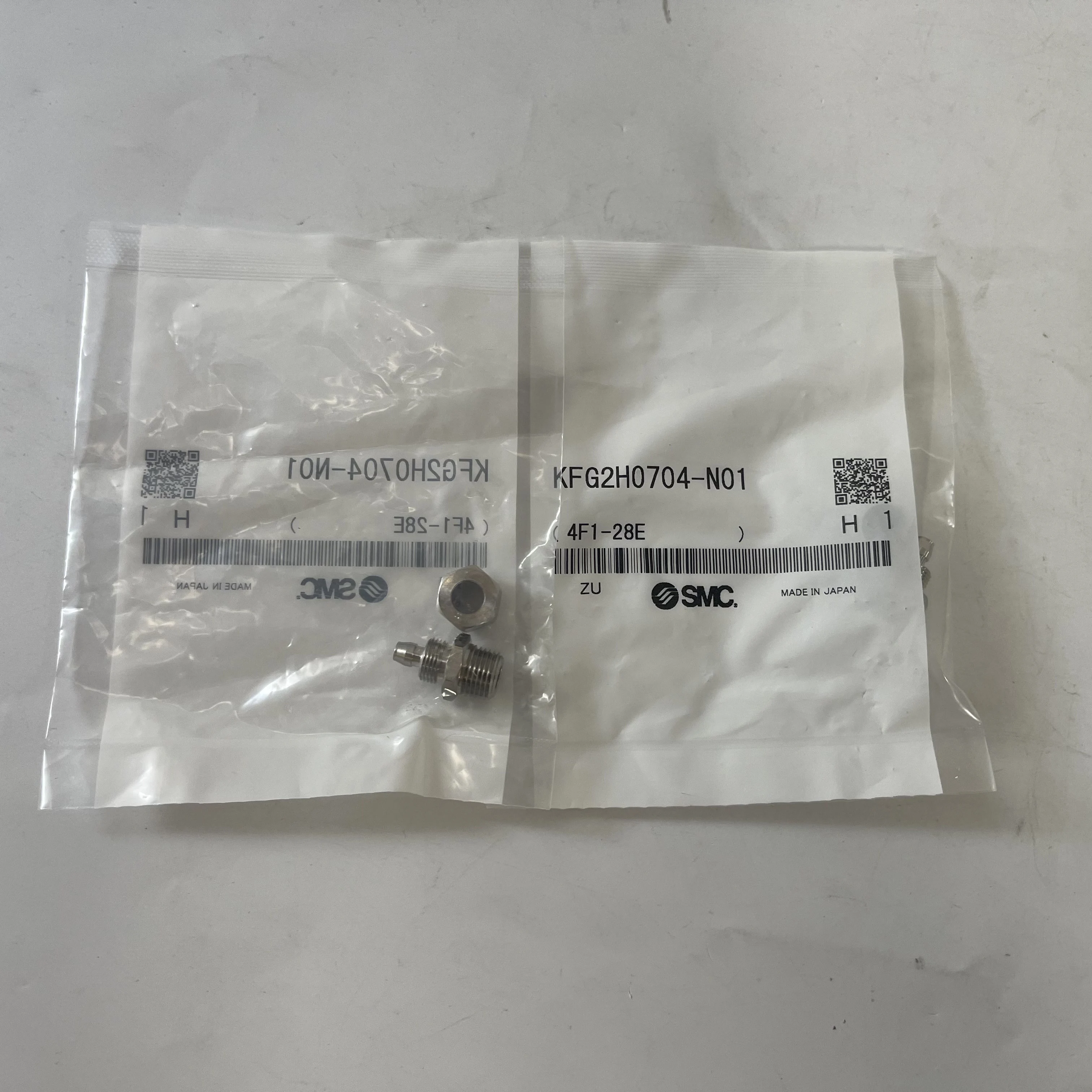 SMC Pneumatic Fitting (Elbow) KFG2H0704-N01 SMC Pneumatic Fitting (Elbow) KFG2H0704-N01