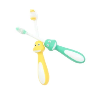 Hot Selling Oral Cleaning Cute Design Kids Plastic Toothbrush Daily Care Home Use Nylon Bristle Children Toothbrush