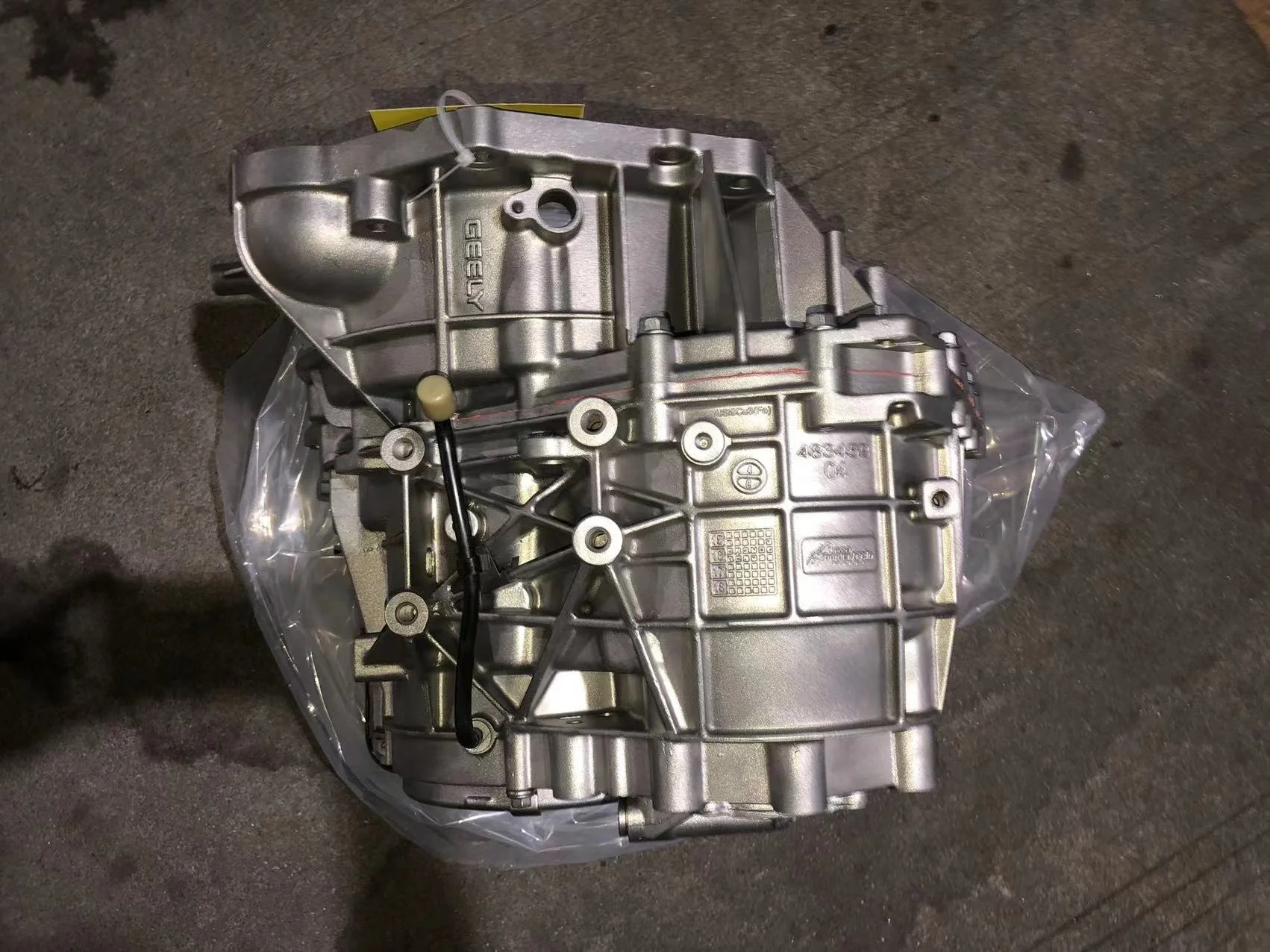 483130 18048614 1066001239 CVT 1.8L VT2 for Geely Emgrandtransmission Assembly Gear Box