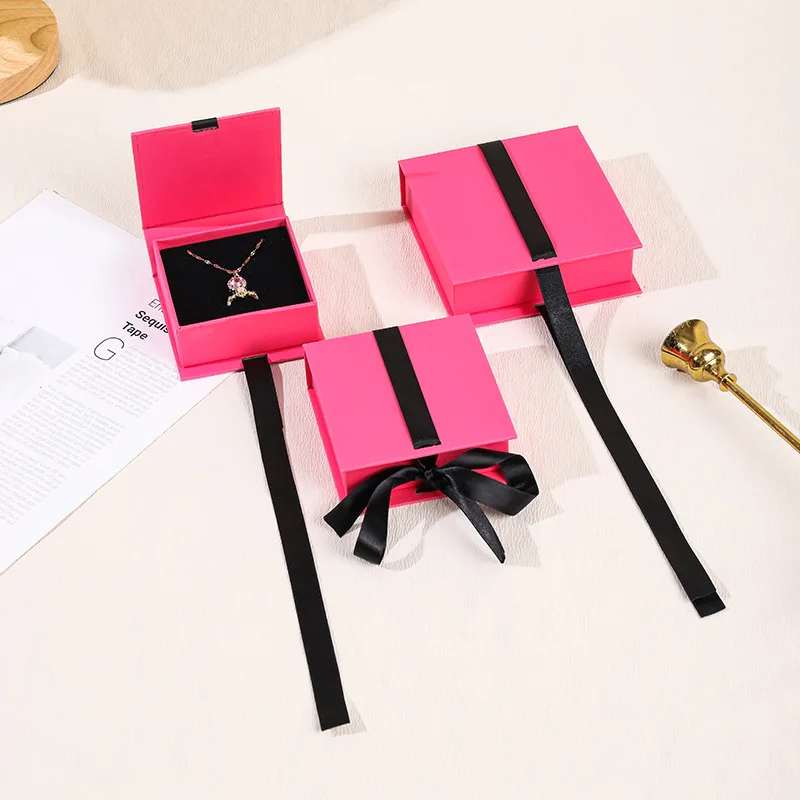 A1 New Product Ribbon Magnet Flip Jewelry Box Luxury Jewelry Packing Ring Watch Necklace Earring Gift Packing Box With Logo manufacture