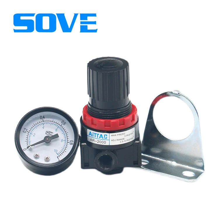 Pneumatic pressure regulating decompression valve