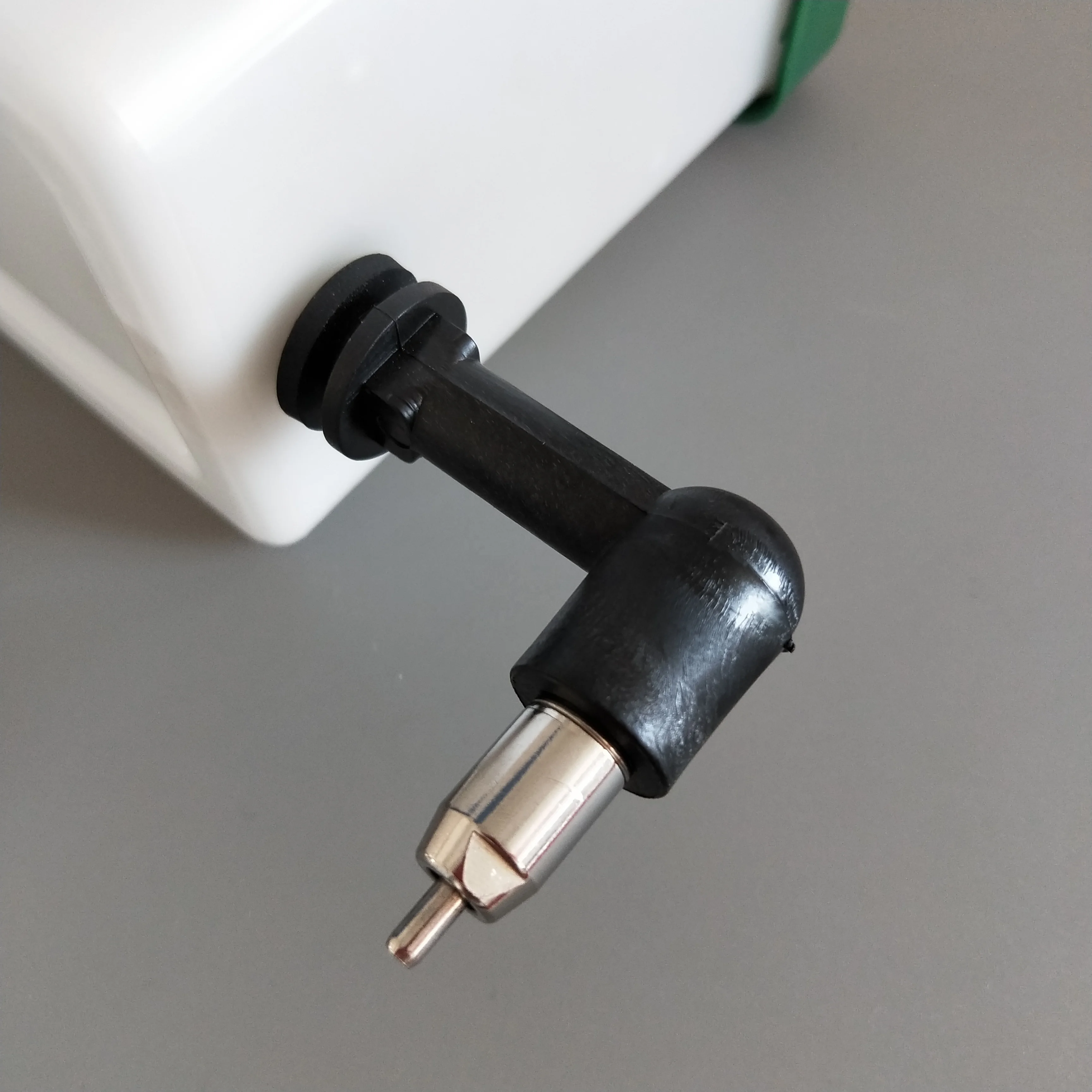 Кролика поилка для птиц с 0.5L бутылка воды против грызунов нового дизайна хомяк белка кролик Шиншилла клетка откладки яиц