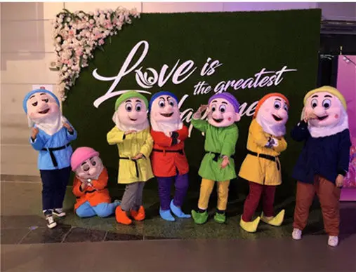 Cosplay Snow Princess and 7 Dwarfs Mascot Costume Cartoon Character Costume